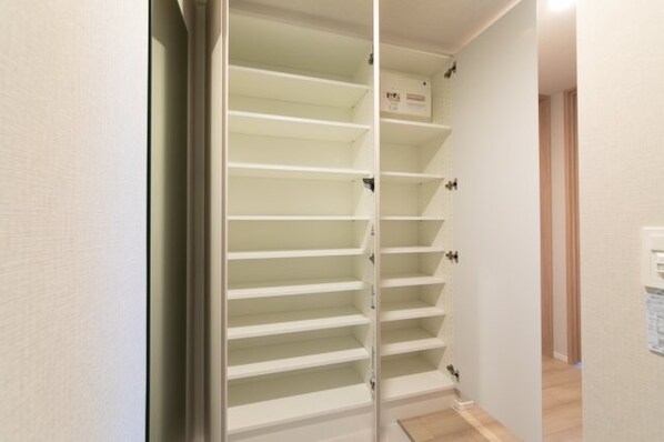 プラウドフラット上野松が谷の物件内観写真